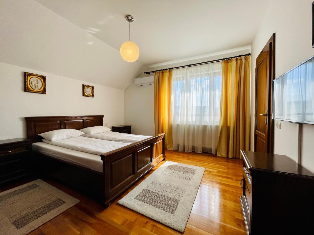 Hermesvilla Băile Felix Esterno foto