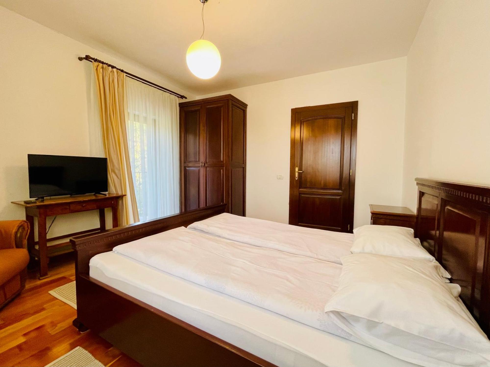 Hermesvilla Băile Felix Esterno foto